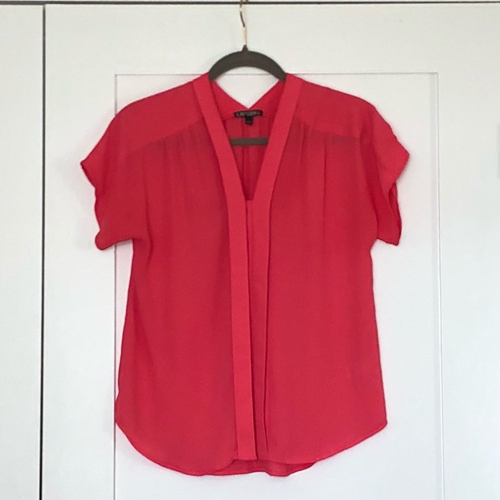 Bright Coral Sheer Express Top (EUC)